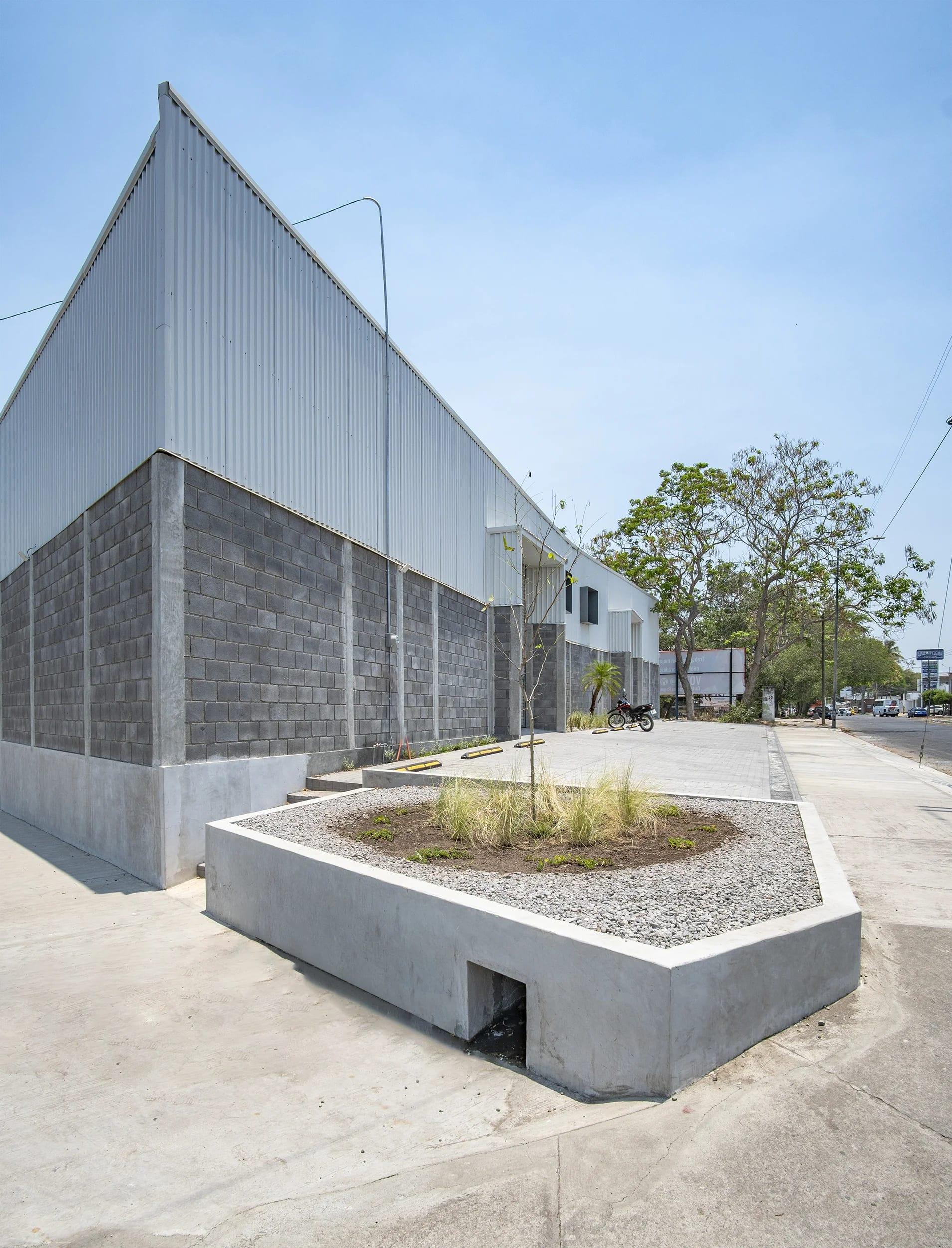Bodega Rojos 1 2